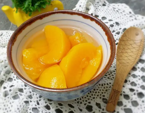 黄桃罐头可以放红糖吗 做黄桃罐头用红糖好不好-小麦知识