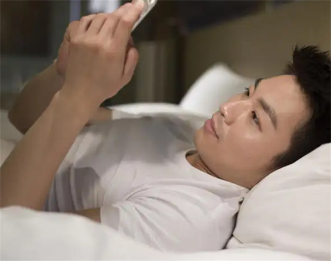 男人要私密照片的心理 为什么男人要私密照片的心理-小麦知识