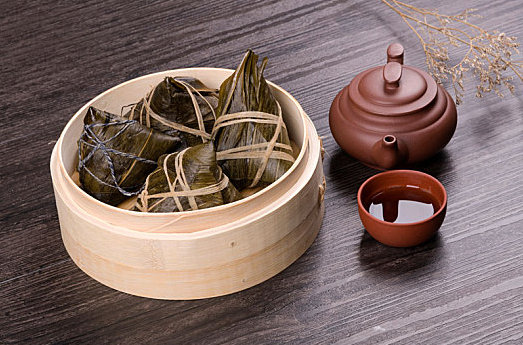 吃粽子撑到了怎么办 粽子吃撑了多久可以消化-小麦知识