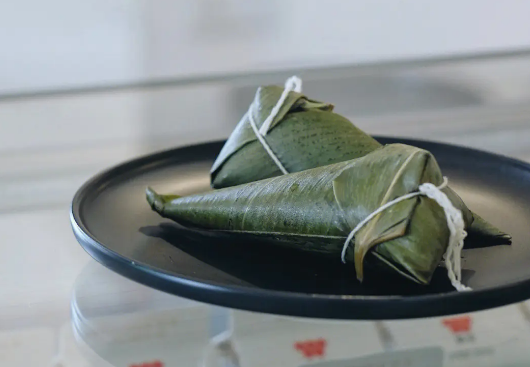 粽子烧好后拿出好还是不拿出好 粽子烧好后可以不拿出锅吗-小麦知识