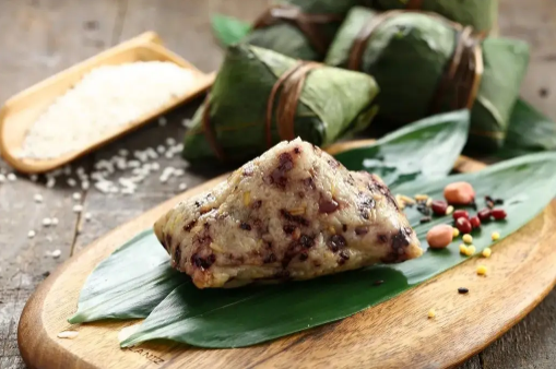 速冻粽子能用微波炉加热吗 速冻粽子用微波炉加热多久能熟-小麦知识