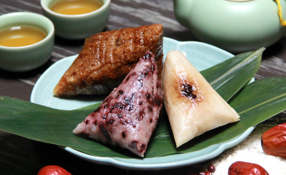 粽子煮好后需要泡在汤里吗 煮完粽子要泡在锅里吗-小麦知识